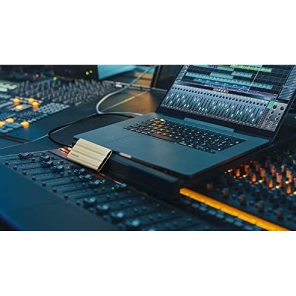 SAMSUNG T7 Shield 4TB, Portable SSD, up-to 1050MB/s, USB 3.2 Gen2, Rugged - Image 6